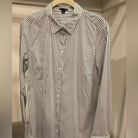 ANN TAYLOR bundle of 2 button downs shirts - Picture 8 of 9